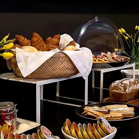 Otel Baltic 2*